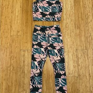 Nike Pink and Teal Leaf Print Dri-FIT Set